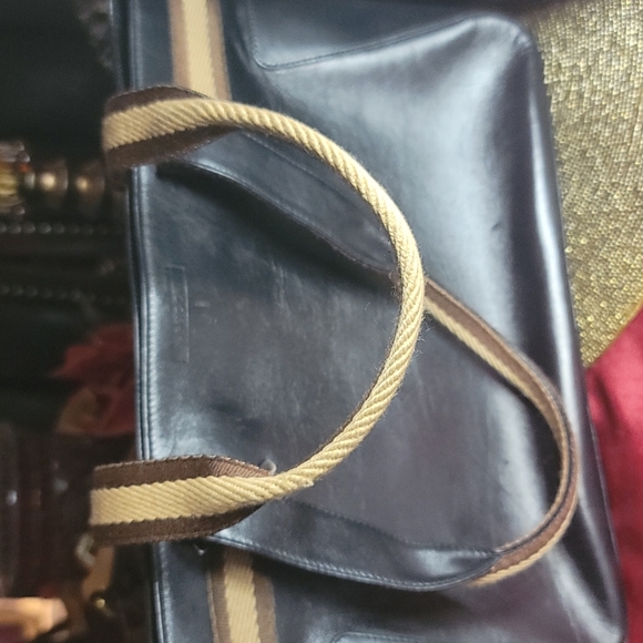 Handbag - Picture 3 of 3